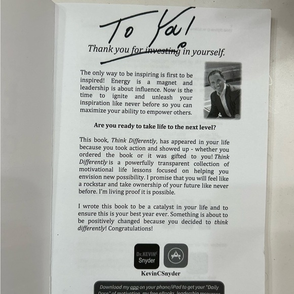 Think Differently Paperback Book By Kevin Snyder SIGNED. - Picture 2 of 5
